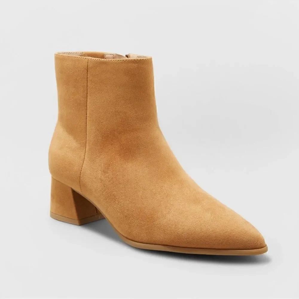 A New Day Women's Delilah Heeled Ankle Boots in Camel | Size 9,5